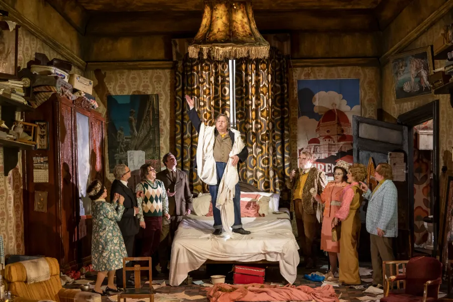 The cast of Gianni Schicchi, part of Puccini's Il trittico. Scottish Opera 2023. Credit: James Glossop..